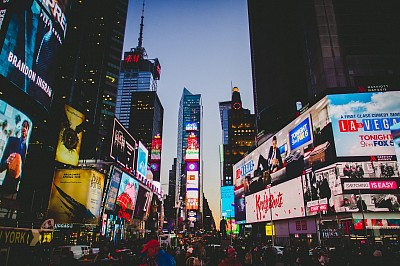 Translados e viajens para todos os aeroportos e cidades nos Estados Unidos.